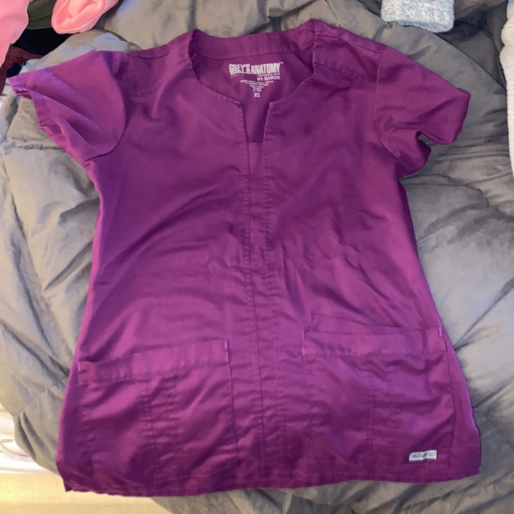 Scrub top
